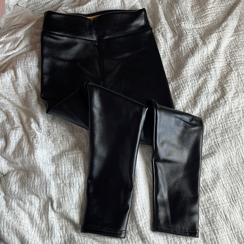Black Faux Vegan Leather lined Leggings Size M Medium